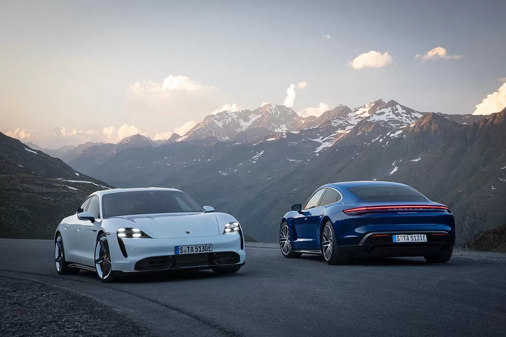 Мировая премьера Porsche Taycan: рационально переосмысленный спорткар.